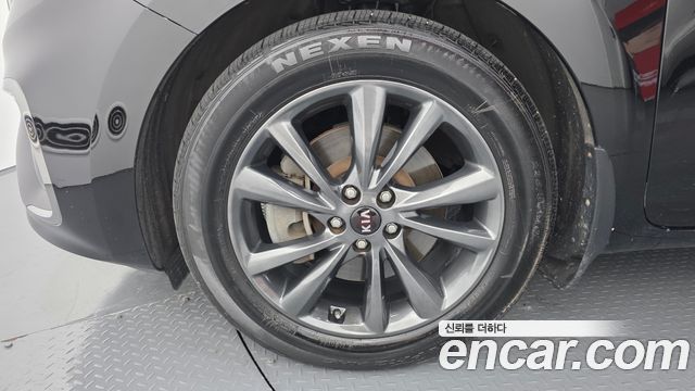 Kia Canival 2019 — photo 5
