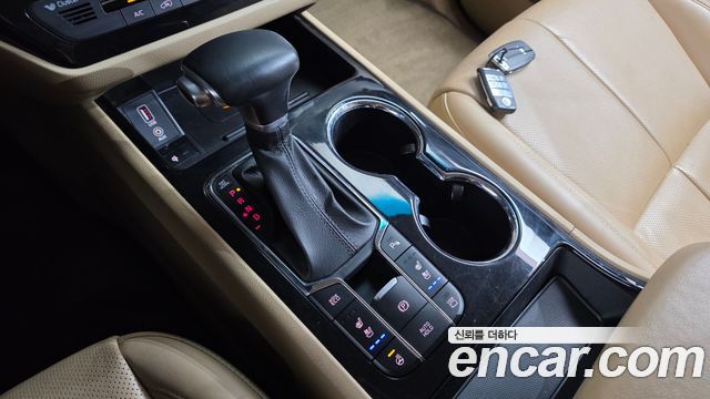 Kia Canival 2019 — photo 9