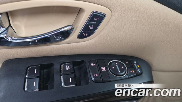 Kia Canival 2019 — photo 12