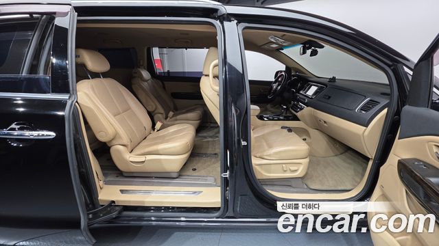 Kia Canival 2019 — photo 19