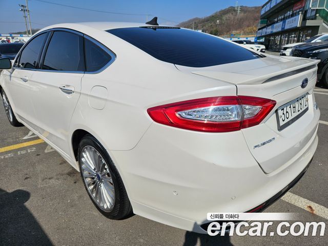 Ford Fusion 2013 — photo 2