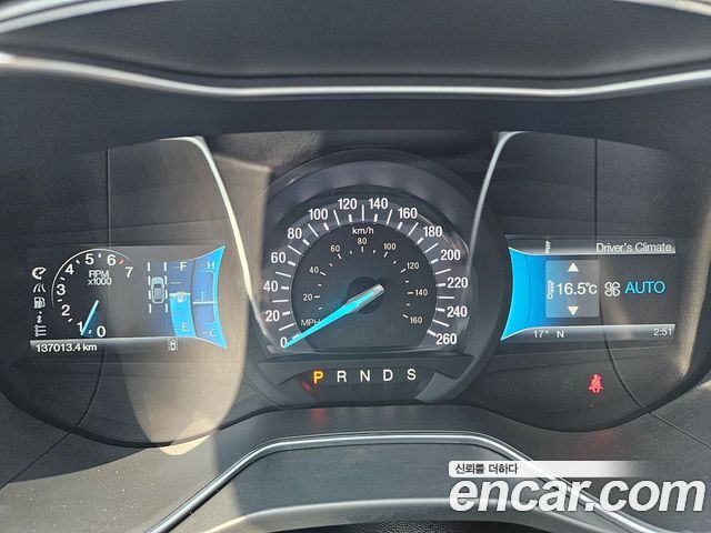 Ford Fusion 2013 — photo 8