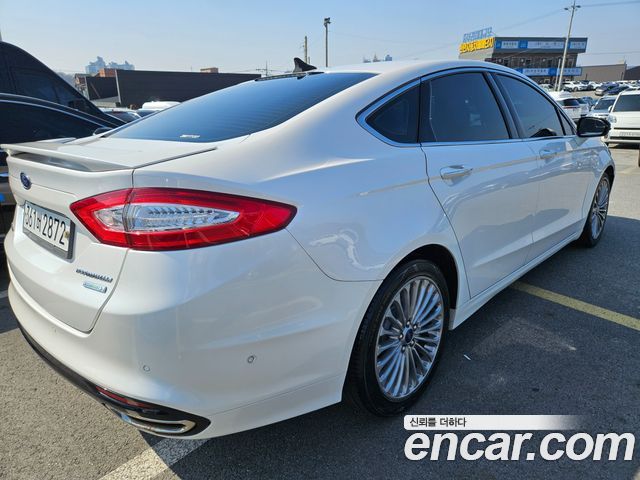 Ford Fusion 2013 — photo 12