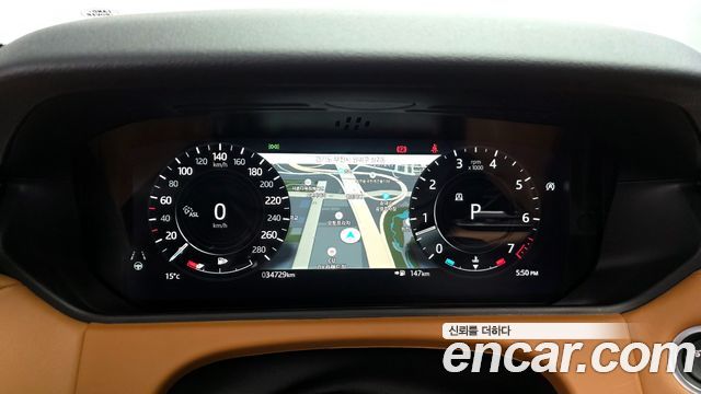 Land Rover Range Rover Velar 2022 — photo 8
