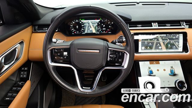 Land Rover Range Rover Velar 2022 — photo 13