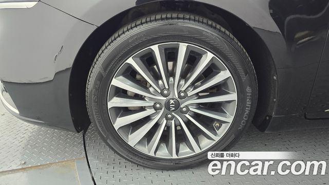 Kia K7 2018 — photo 5