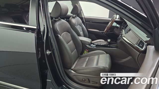 Kia K7 2018 — photo 10