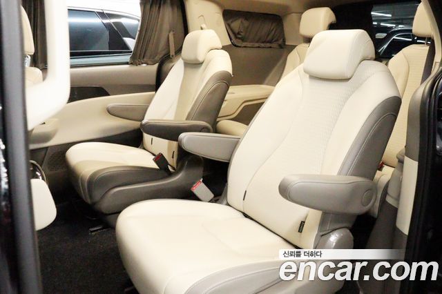 Kia Canival 2025 — photo 11