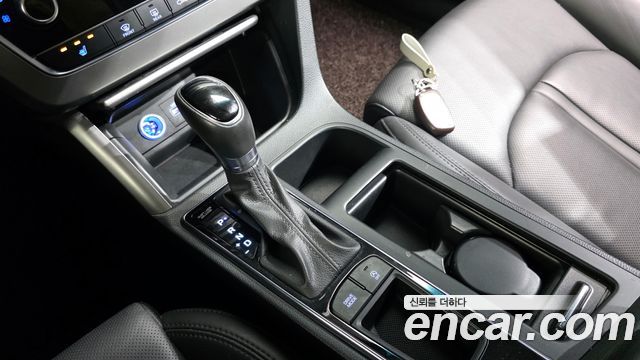Hyundai Sonata 2016 — photo 9