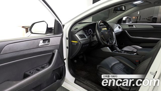 Hyundai Sonata 2016 — photo 10
