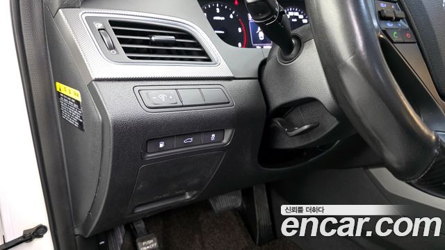 Hyundai Sonata 2016 — photo 13