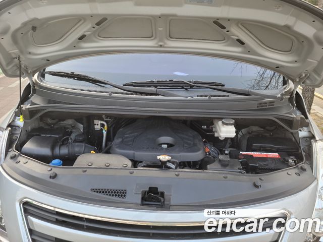 Hyundai Starex 2017 — photo 6