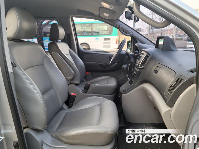 Hyundai Starex 2017 — photo 7