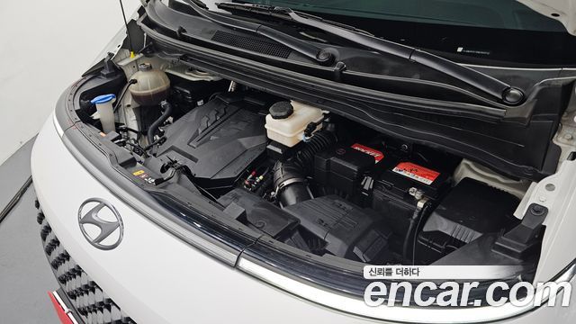 Hyundai Staria 2022 — photo 6