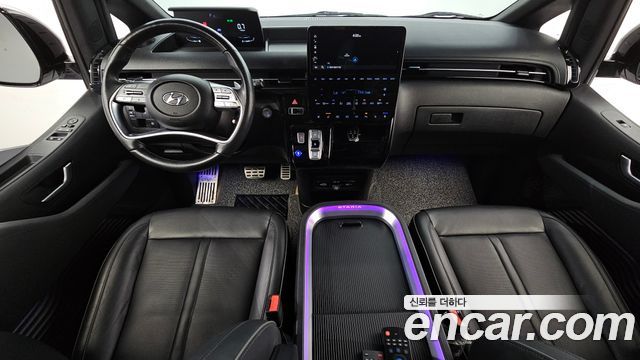 Hyundai Staria 2022 — photo 7