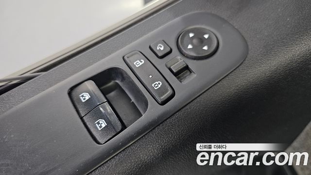 Hyundai Staria 2022 — photo 12