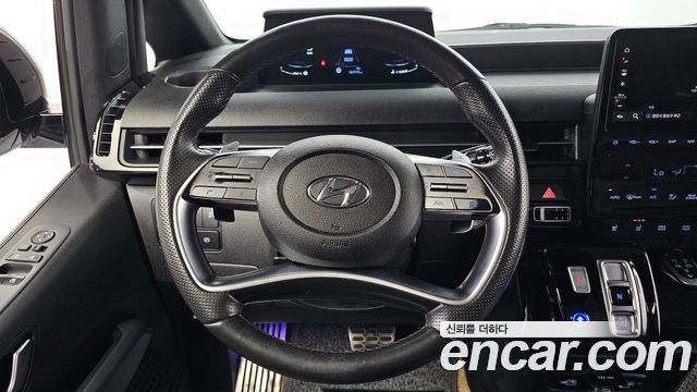 Hyundai Staria 2022 — photo 14