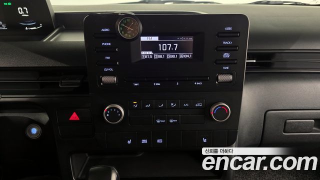 Hyundai Staria 2023 — photo 14