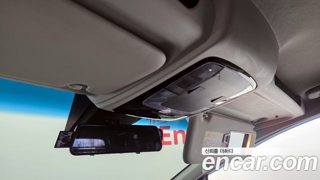 Hyundai Staria 2023 — photo 19