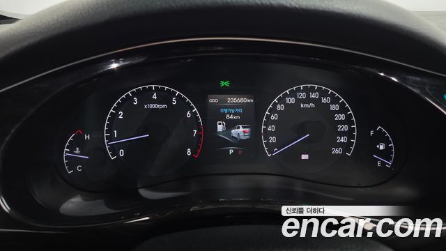 Hyundai Genesis 2012 — photo 8