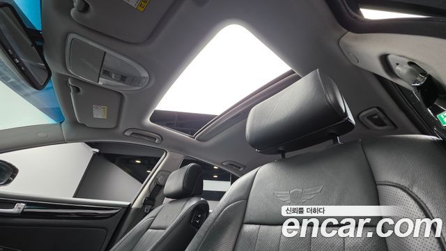 Hyundai Genesis 2012 — photo 11