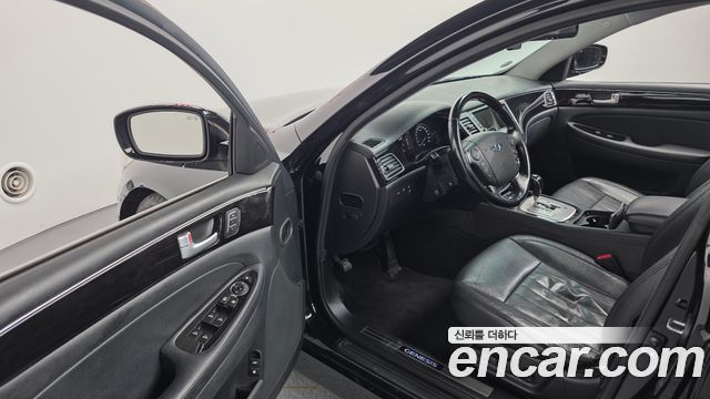 Hyundai Genesis 2012 — photo 12