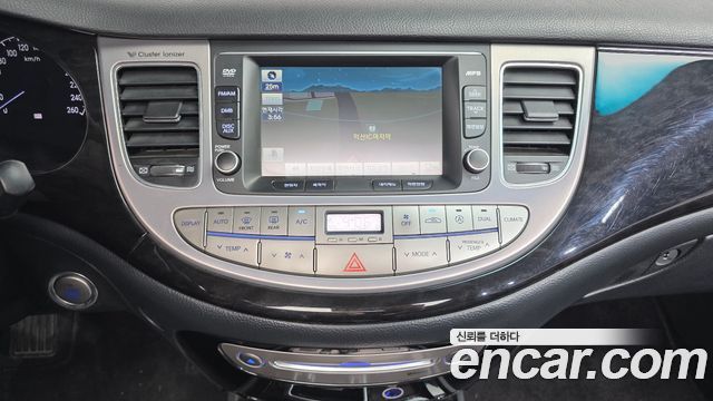 Hyundai Genesis 2012 — photo 15