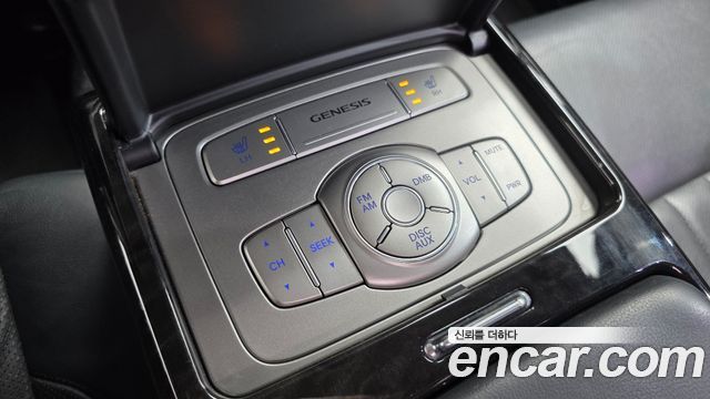 Hyundai Genesis 2012 — photo 18