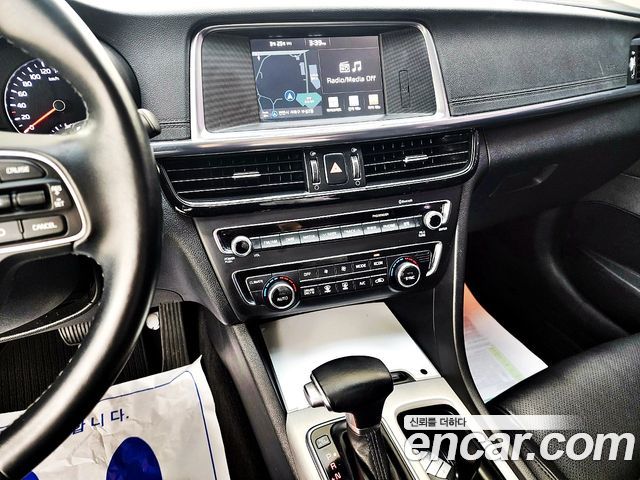 Kia K5 2016 — photo 14
