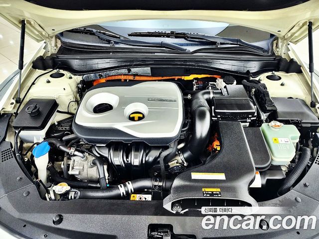Kia K5 2016 — photo 19