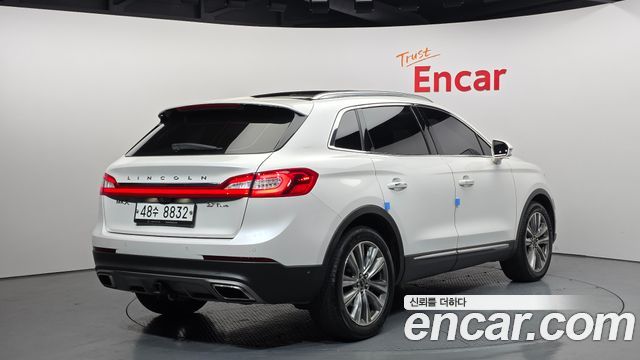 Lincoln MKX 2018 — photo 2