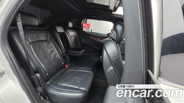 Lincoln MKX 2018 — photo 19