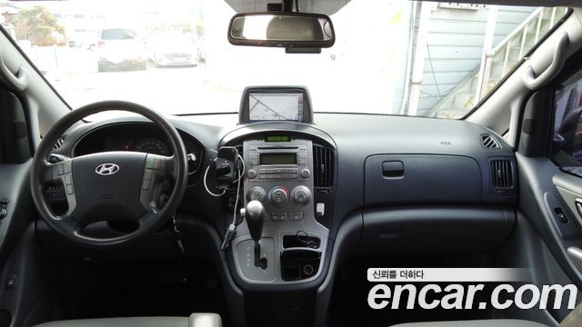 Hyundai Starex 2014 — photo 9