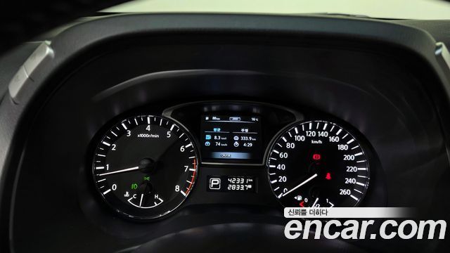 Nissan Pathfinder 2014 — photo 8