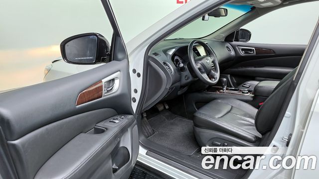Nissan Pathfinder 2014 — photo 11