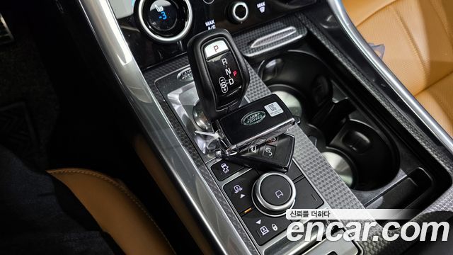 Land Rover Range Rover Sport 2020 — photo 9