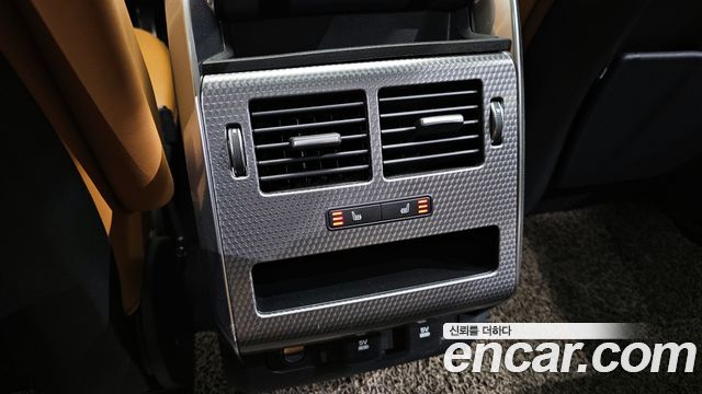Land Rover Range Rover Sport 2020 — photo 17