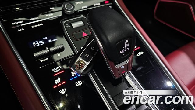 Porsche Panamera 2023 — photo 9