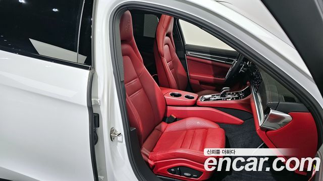 Porsche Panamera 2023 — photo 12