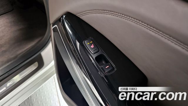 Kia K7 2016 — photo 20