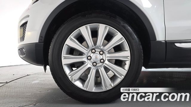 Land Rover Range Rover Evoque 2019 — photo 5