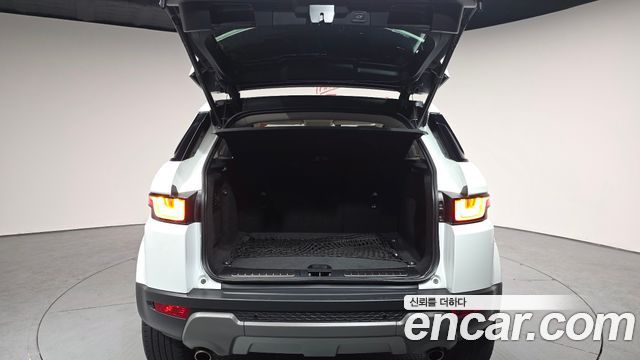 Land Rover Range Rover Evoque 2019 — photo 20