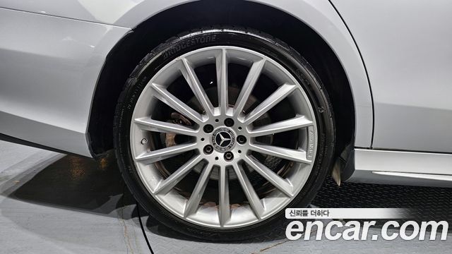 Mercedes-Benz E-Class 2020 — photo 5