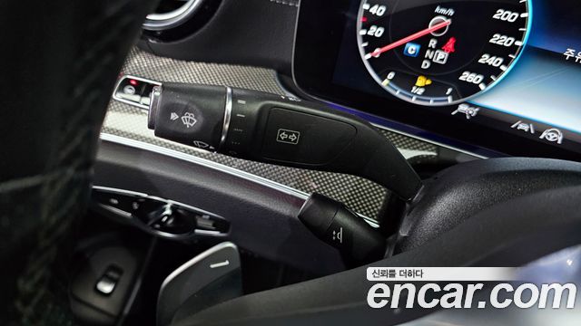 Mercedes-Benz E-Class 2020 — photo 15