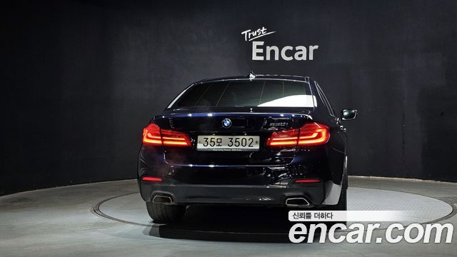 BMW 5-Series 2018 — photo 4