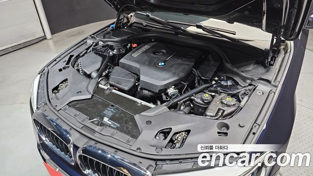 BMW 5-Series 2018 — photo 6