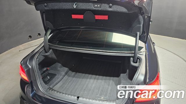 BMW 5-Series 2018 — photo 20
