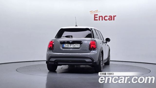 Mini Cooper 2022 — photo 4