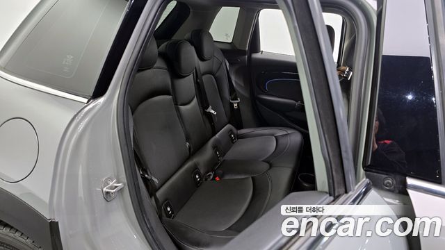 Mini Cooper 2022 — photo 12