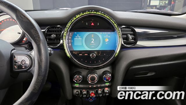 Mini Cooper 2022 — photo 15